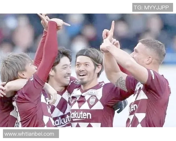 神户胜利船迎战水原球队激情对决展现足球魅力与团队精神